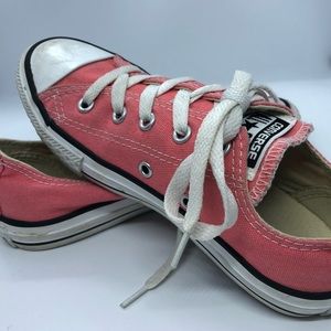 Pink converse shoes